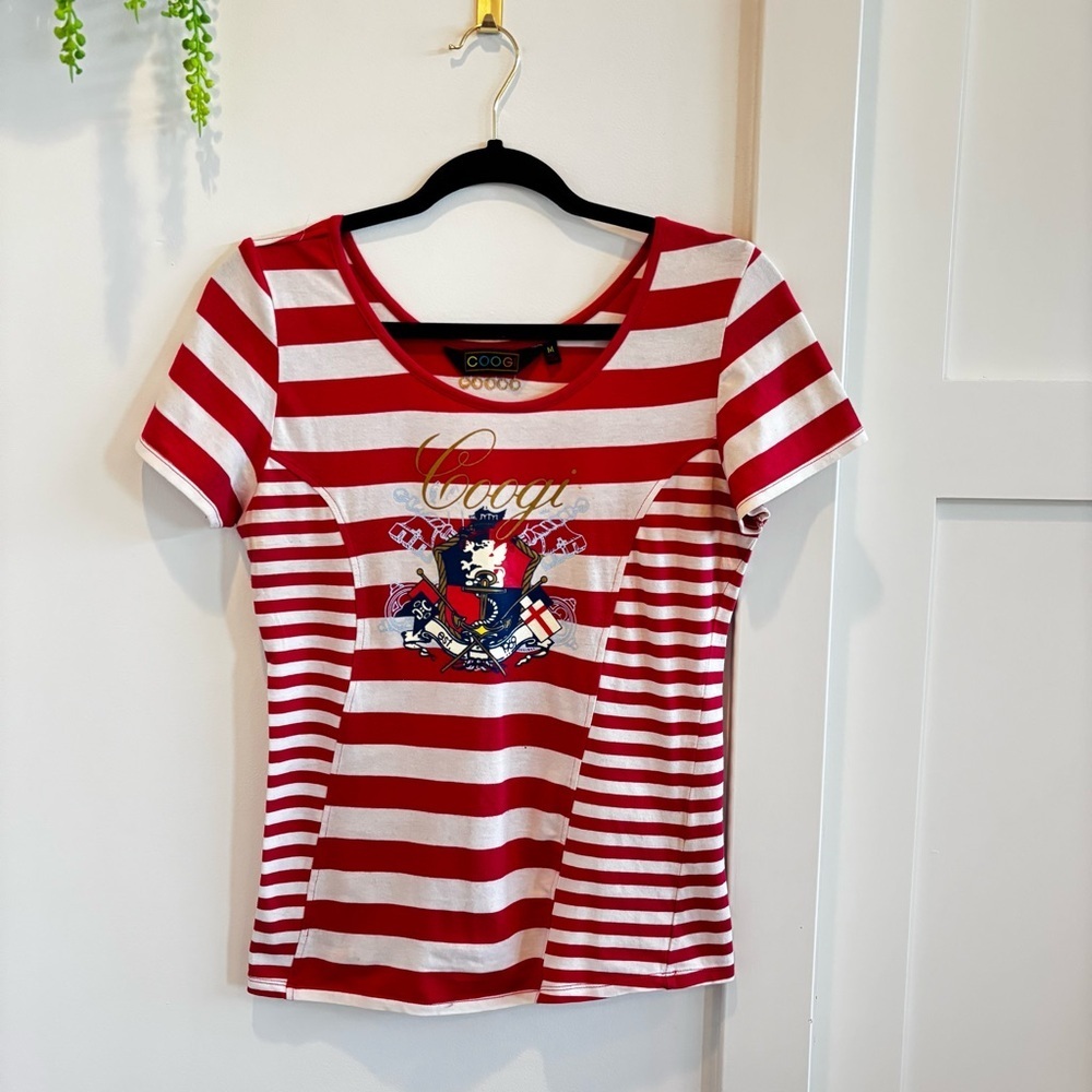 COOGI Vintage Red & White Striped Gold Detail Crest Women's Fitted T-shirt M